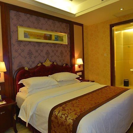 Vienna International Hotel Shanghai Pudong New District Caolu Bagian luar foto