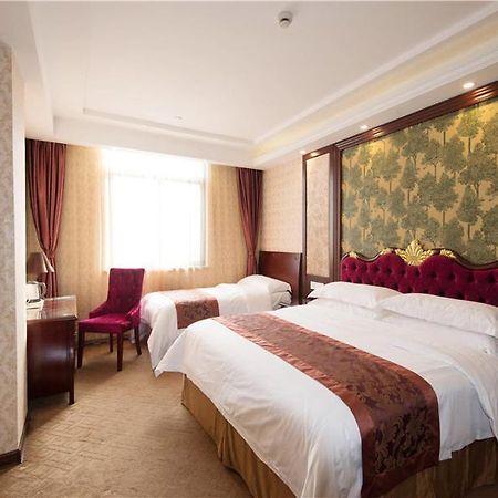Vienna International Hotel Shanghai Pudong New District Caolu Bagian luar foto