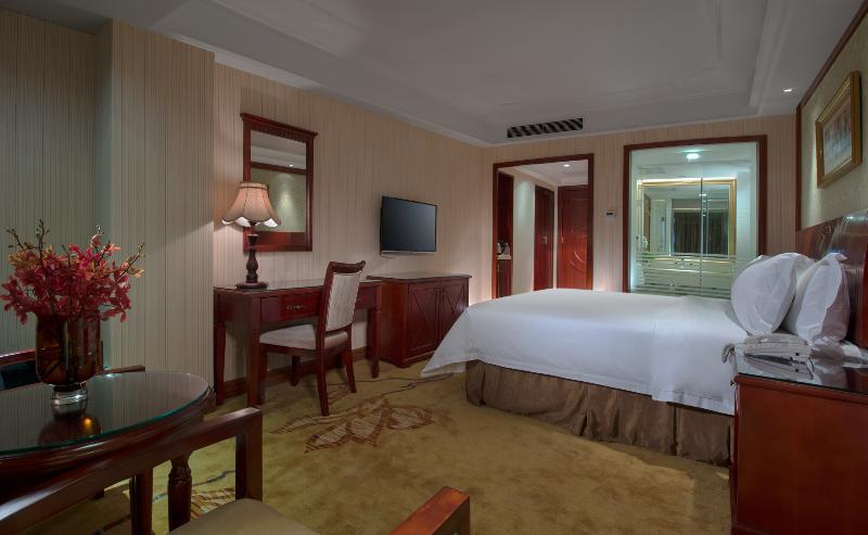 Vienna International Hotel Shanghai Pudong New District Caolu Bagian luar foto